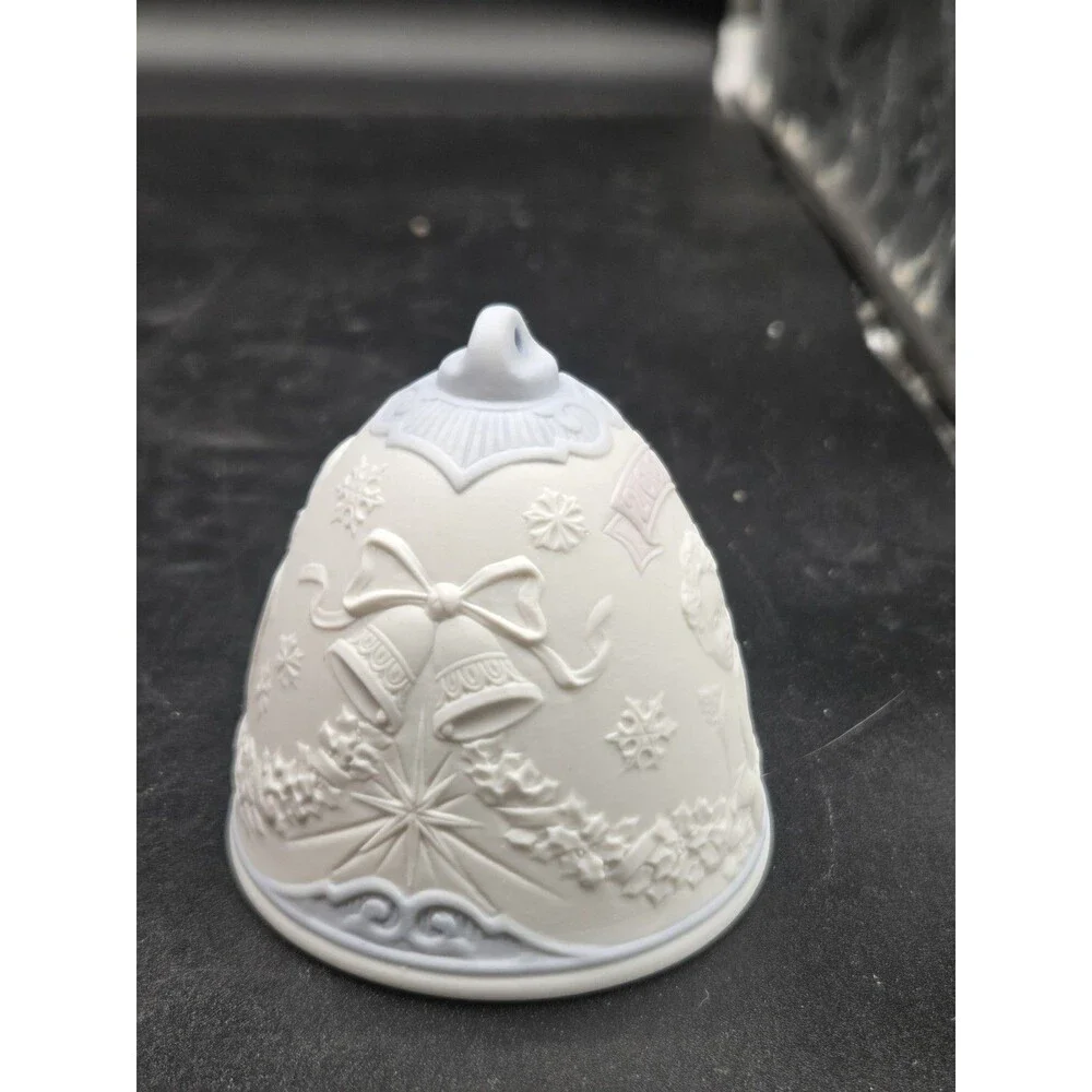 Lladro 2000 Annual Holiday Christmas Ornament Bell with Box #16700
